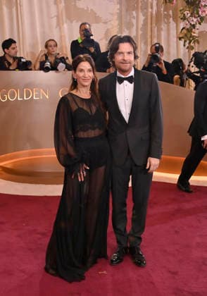Amanda Anka and Jason Bateman attend the 83rd annual Golden Globe Awards at the Beverly Hilton Hotel in Beverly Hills, California on Sunday, January 11, 2026.  LAP20260111493 JIMxRUYMEN