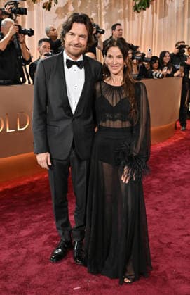 83rd Annual Golden Globes - Arrivals Jason Bateman and Amanda Anka arriving at the 83rd Annual Golden Globes held at the Beverly Hilton Hotel on January 11, 2026 in Beverly Hills, CA. Beverly Hills Beverly Hilton Hotel California USA Copyright: xOConnor-Arroyox xAFF-USA.comx
