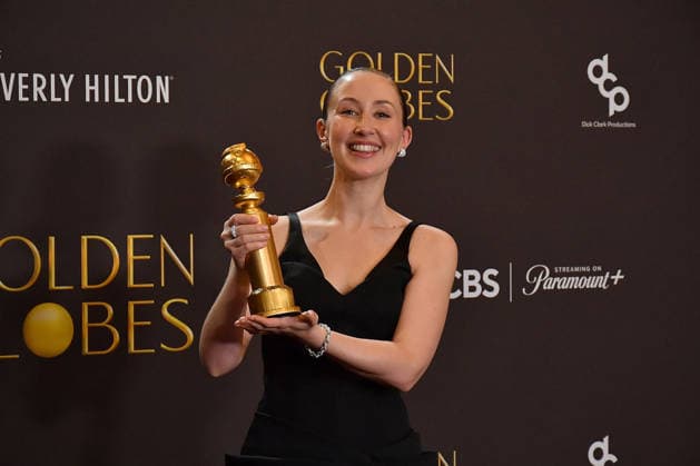 83rd Annual Golden Globe Awards - Press Room Erin Doherty poses with the Golden Globe for Best Performance by a Female Actor in a Supporting Role on Television during the 83rd annual Golden Globe Awards at The Beverly Hilton on January 11, 2026 in Beverly Hills, California. Beverly Hills Beverly Hilton California USA Copyright: ximageSPACEx