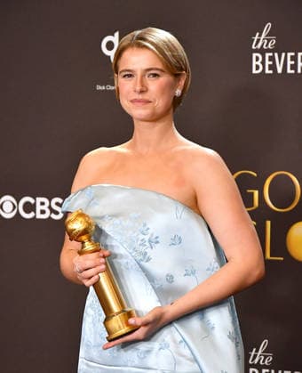 83rd Annual Golden Globe Awards - Press Room Jessie Buckley poses with the Golden Globe for Best Female Actor in a Motion Picture Drama during the 83rd annual Golden Globe Awards at The Beverly Hilton on January 11, 2026 in Beverly Hills, California. Beverly Hills Beverly Hilton California USA Copyright: ximageSPACEx