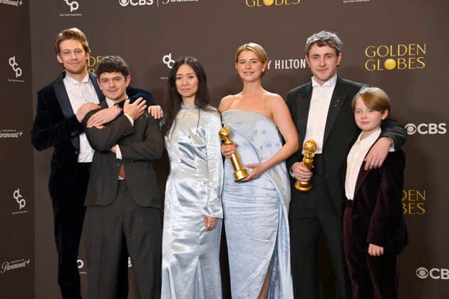 Joe Alwyn, Noah Jupe, ChloÃ Zhao, Jessie Buckley, Paul Mescal and Jacobi Jupe appears backstage after winning the award for Best Motion Picture - Drama Award for Hamnet during the 83rd annual Golden Globe Awards at the Beverly Hilton in Beverly Hills, California on Sunday, January 11, 2026.  LAP2026011252 JIMxRUYMEN