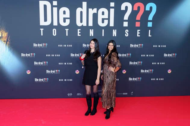 Viola Hartel and Antonia Hartel at the premiere of the movie Die drei Toteninsel at Mathäser Filmpalast Munich, 11 01 2026 Foto:xN.xKolinzx xFuturexImagex fragezeichen_6101