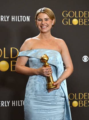 83rd Annual Golden Globes - Press Room Jessie Buckley in the press room at the 83rd Golden Globe Awards at the Beverly Hilton Hotel on January 11, 2025 in Beverly Hills, CA. Beverly Hills Beverly Hilton Hotel California USA Copyright: xLISAxOConnor AFF-USA.comx