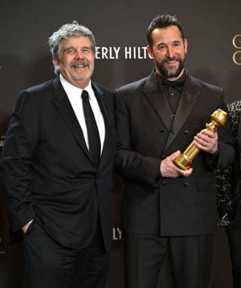 83rd Annual Golden Globes - Press Room John Wells and Noah Wyle in the press room at the 83rd Golden Globe Awards at the Beverly Hilton Hotel on January 11, 2025 in Beverly Hills, CA. Beverly Hills Beverly Hilton Hotel California USA Copyright: xLISAxOConnor AFF-USA.comx