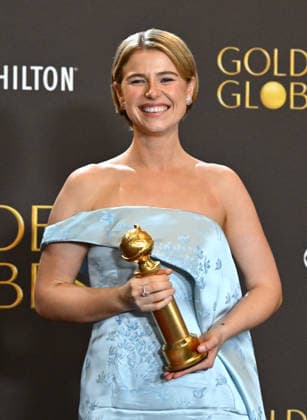 83rd Annual Golden Globes - Press Room Jessie Buckley in the press room at the 83rd Golden Globe Awards at the Beverly Hilton Hotel on January 11, 2025 in Beverly Hills, CA. Beverly Hills Beverly Hilton Hotel California USA Copyright: xLISAxOConnor AFF-USA.comx