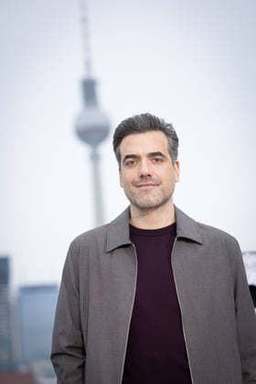 Photocall A KNIGHT OF THE SEVEN KINGDOMS Daniel Ings Ser Lyonel Baratheon Photocall A KNIGHT OF THE SEVEN KINGDOMS on the roof of the Humboldt Forum in Berlin Date 12 01 2026 Copyright: xEventpressxFuhrx