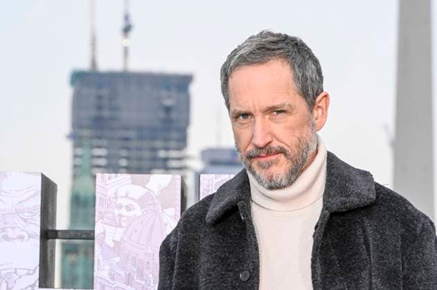 abb Bertie Carvel at the photocall for the launch of HBO Max A Knight of the Seven Kingdoms of the US fantasy series mein munus Graden on the wintry roof terrace of the Humboldt Forum Berlin on 12 01 2026 Berlin Germany