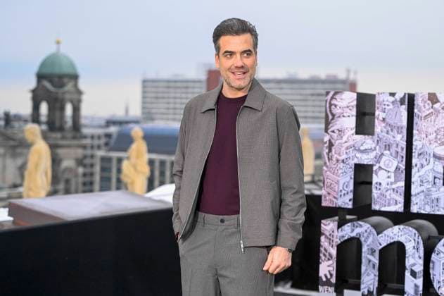 abb Daniel Ings at the photocall for the launch of HBO Max A Knight of the Seven Kingdoms of the US fantasy series mein munus Graden on the wintry roof terrace of the Humboldt Forum Berlin on 12 01 2026 Berlin Germany