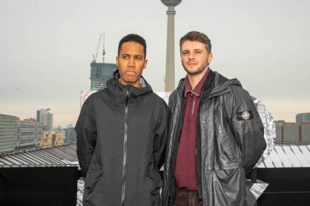 abb Mickey Down and Konrad Kay at the photo call for the launch of HBO Max A Knight of the Seven Kingdoms of the US fantasy series mein munus Grad on the wintry roof terrace of the Humboldt Forum Berlin on 12 01 2026 Berlin Germany