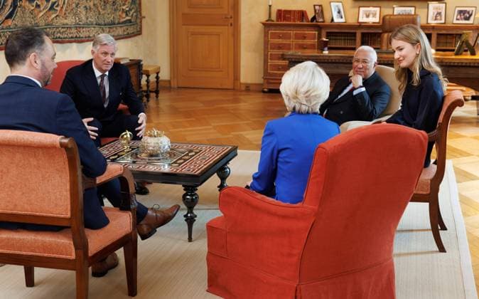 Belgian Foreign Minister Maxime Prevot, King Philippe - Filip of Belgium, European Commission president Ursula Von der Leyen, European Council President Antonio Costa and Crown Princess Elisabeth pictured prior to a reception for the heads of European institutions and permanent representatives accredited to the European Union, at the Royal Palace, in Brussels, on Tuesday 13 January 2026.  POOLxBENOITxDOPPAGNE 155577440