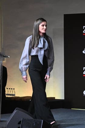Queen Letizia presides over the presentation of the Zenda 2024 2025 Awards Queen Letizia during the presentation of the Zenda 2024 2025 Awards held at the Real Fábrica de Tapices, on January 13, 2025, in Madrid Spain The Zenda 2024 2025 Awards recognize literary and publishing work and the promotion of reading during the literary season FAMOSOSOS PREMIOS ZENDA REALEZA LIBROS José Madrid Madrid Madrid Spain  Copyright: xJosÃ xOlivax 7216057