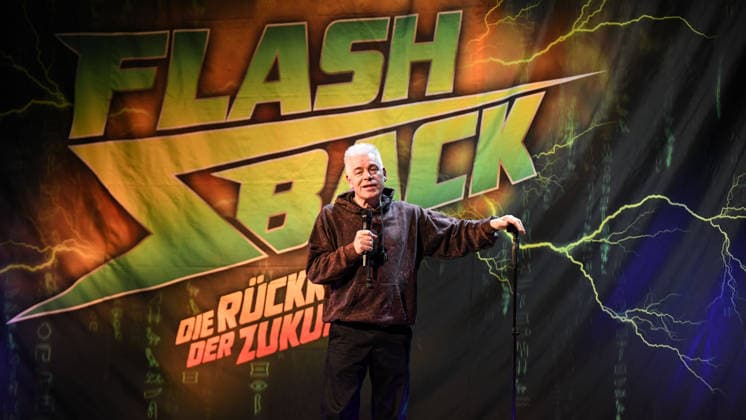 -Michael Mittermeier, FLASHBACK - Die Rückkehr der Zukunft Tour, Konzerthalle - Hegelsaal Germany, Bamberg, Konzerthalle - Hegelsaal - 13 Jan 2026 - Concert, Comedy - -Michael Mittermeier, FLASHBACK - Die Rückkehr der Zukunft Tour Image: Michael Mittermeier preforming in the Konzerthalle - Hegelsaal in Bamberg, Gemrnay during his FLASHBACK - Die Rückkehr der Zukunft? Tour. Bamberg Konzerthalle - Hegelsaal Bayern Germany Copyright: xPresseFotoxEvansx