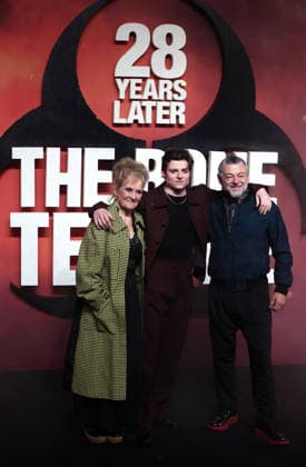 The 28 Years Later The Bone Temple World Premiere at BFI IMAX Waterloo in London, UK - 13 jAN 2026 Lorraine Ashbourne, Louis Ashbourne Serkis and Andy Serkis attend the 28 Years Later The Bone Temple World Premiere at BFI IMAX Waterloo. London United Kingdom Copyright: xFredxDuvalx xSOPAxImagesx FD_28_Years_Later_23