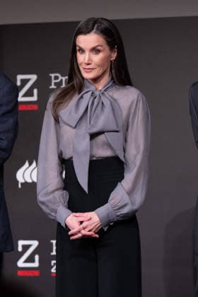 Queen Letizia Of Spain Attends The Zenda 2024 And 2025 Awards in Madrid, Spain - 13 Jan 2026 Queen Letizia of Spain during the Zenda Awards ceremony at the Royal Tapestry Factory in Madrid. Madrid Spain Copyright: xAtilanoxGarciax xSOPAxImagesx photos02094