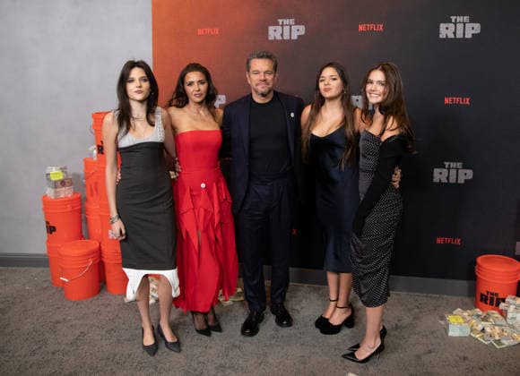 Isabella Damon, Luciana Damon, Matt Damon, Gia Damon, and Stella Damon arrive on the red carpet for the Netflix s The Rip New York Premiere on Tuesday, January 13, 2026 at Alice Tully Hall, Lincoln Center in New York City.  NYP20260113631 SERENAxXUxNING