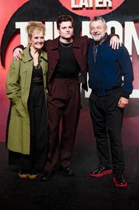Lorraine Ashbourne, Louis Ashbourne Serkis and Andy Serkis at the world premiere of the feature film 28 Years Later The Bone Temple at BFI IMAX London, 13 01 2026 Foto:xJ.xEdwardsx xFuturexImagex temple_6140