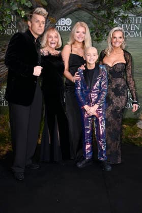 Jonathan Ansell, Wendy King, Sienna Valentine Ansell, Dexter Sol Ansell and Debbie King at the premiere of the HBO Max series A Knight of the Seven Kingdoms at Zoo Palast Berlin, 13 01 2026 Foto:xN.xKubelkax xFuturexImagex knight_6180