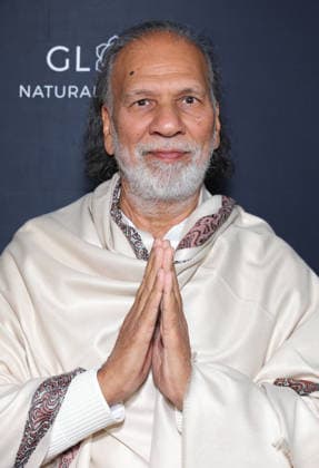 FilmHub & Siddhayatan Tirth productions present the Los Angeles red carpet premiere for the 4-Part docuseries Balance: A Perimenopause Journey at Pacific Design Centre Featuring: Acharya Shree Yogeesh Where: Los Angeles, California, United States When: 13 Jan 2026 Credit: Faye s Vision Cover Images EDITORIAL USE ONLY. NOT FOR USE BY NEWSPAPERS BASED IN THE UK. Copyright: xx coverimg55381170
