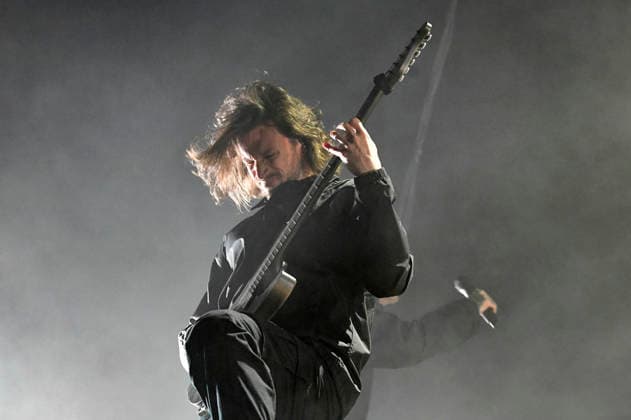 Adam Christianson from the Architects live at a concert in the Swiss Life Hall Hannover, 13 01 202 Foto:xN.xHeuselx xFuturexImagex architects_6104