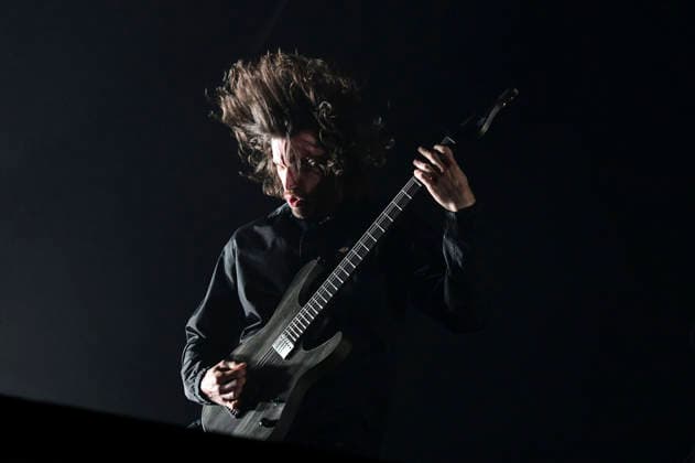Adam Christianson from the Architects live at a concert in the Swiss Life Hall Hannover, 13 01 202 Foto:xN.xHeuselx xFuturexImagex architects_6109