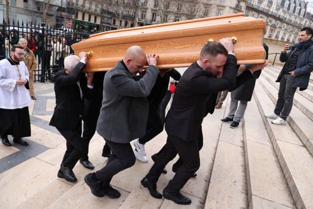 Figure of French Football Rolland Courbis funeral - Paris The coffin arriving to the funeral ceremony for Rolland Courbis at Madeleine church in Paris, France on January 14, 2026. Rolland Courbis, a former French footballer, coach and outspoken media commentator has died aged 72. Photo by Jerome Domine ABACAPRESS.COM Paris France  Copyright: xDominexJerome ABACAx