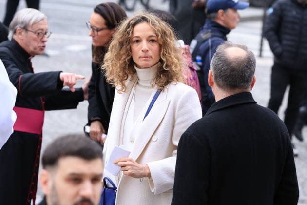 Figure of French Football Rolland Courbis funeral - Paris Olivia Courbis arriving to the funeral ceremony for Rolland Courbis at Madeleine church in Paris, France on January 14, 2026. Rolland Courbis, a former French footballer, coach and outspoken media commentator has died aged 72. Photo by Jerome Domine ABACAPRESS.COM Paris France  Copyright: xDominexJerome ABACAx