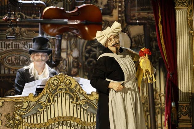 With Katharina Thalbach, Pierre Besson, Torsten Rasch, stage Momme Röhrbein, costume Angelika Rieck Sauerkohl und Missetaten, on 14 01 2026 in Berlin, Komödie am Kurfürstendamm in the Ernst Reuter Saal , Germany
