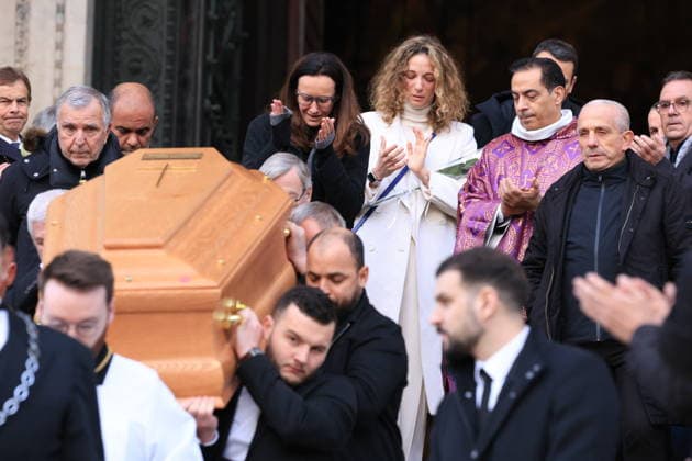Figure of French Football Rolland Courbis Funeral - Paris Clara Paban and Olivia Courbis leaving the funeral ceremony for Rolland Courbis at Madeleine church in Paris, France on January 14, 2026. Rolland Courbis, a former French footballer, coach and outspoken media commentator has died aged 72. Photo by Jerome Domine ABACAPRESS.COM Paris France  Copyright: xDominexJerome ABACAx