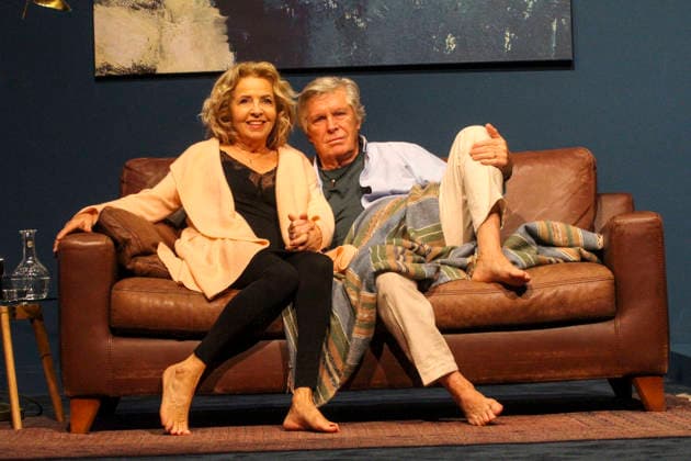 abb Michaela May plays the wife Maud with Sigmar Solbach in the role of the husband Julian Actors Actors at the photo rehearsal scene for the play The Farewell Letter by Audrey Schebat on stage at the Komoedie Winterhuder Faehrhaus on 14 01 2016 in Hamburg Hamburg Germany
