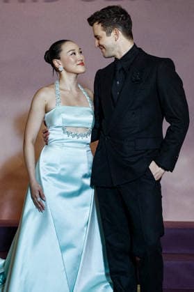 Yerin Ha et Luke Thompson au photocall de lavant première mondiale parisienne de la saison 4 Netflix de Bridgerton au Palais Brongniart à Paris, France, le 14 janvier 2026 Cyril Moreau Bestimage Netflix Bridgerton Season 4 Paris World Premiere at Palais Brongniart, in Paris, France, on January 14, 2026 Paris France  Copyright: xCYRILxMOREAUx xBESTIMAGExCYRILxMOREAUx xBESTIMAGEx