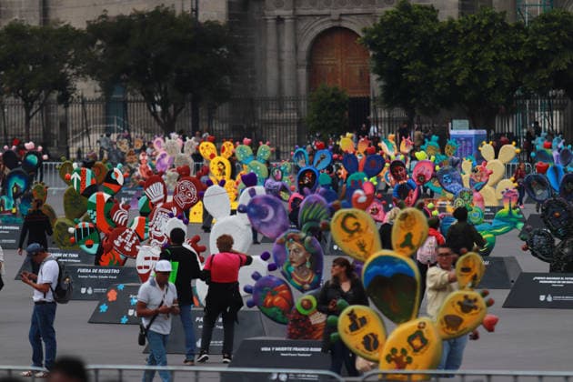 Exhibition Nopalera en el CorazoÂ³n (Cactus in the Heart), consisting of around 200 monumental sculptures in the shape of cacti, by Mexican artists and collectives under a theme that highlights Mexican history, culture, and nature at Main square Zocalo. on January 14, 2026 in Mexico City, Mexico. Mexico City Mexico - ZUMAe321 20260114_zia_e321_015 Copyright: xCarlosxSantiagox
