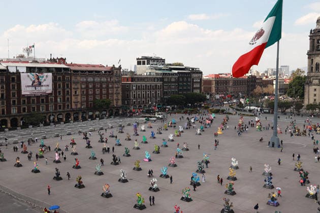 Exhibition Nopalera en el CorazoÂ³n (Cactus in the Heart), consisting of around 200 monumental sculptures in the shape of cacti, by Mexican artists and collectives under a theme that highlights Mexican history, culture, and nature at Main square Zocalo. on January 14, 2026 in Mexico City, Mexico. Mexico City Mexico - ZUMAe321 20260114_zia_e321_022 Copyright: xCarlosxSantiagox