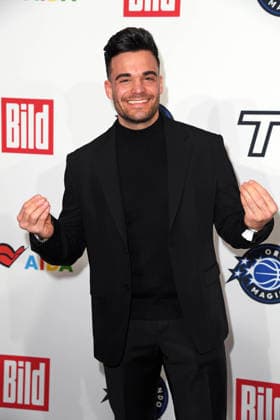 Stefano Zarrella arriving at the NBA TIP OFF DINNER at the Axel Springer Tower in Berlin on 14 01 2026