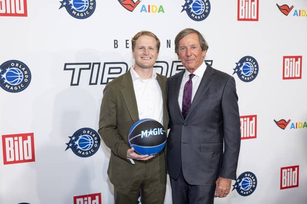 NBA Tip Off Dinner Axel Springer Orlando Magic Governor Dan DeVos and son Cole DeVos Tip off Dinner Axel Springer Verlag invites you to a dinner at the publishing house in Berlin on the occasion of the NBA game on January 15th. Copyright: xEventpressxFuhrx