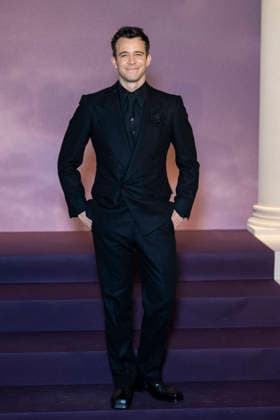Bridgerton Season 4 Paris World Premiere - Paris Luke Thompson attends the Bridgerton Season 4 Paris World Premiere at Palais Brongniart on January 14, 2026 in Paris, France. Photo by Eliot Blondet ABACAPRESS.COM Paris France France  Copyright: xBlondetxEliot ABACAx