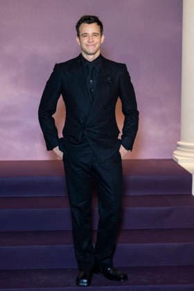 Bridgerton Season 4 Paris World Premiere - Paris Luke Thompson attends the Bridgerton Season 4 Paris World Premiere at Palais Brongniart on January 14, 2026 in Paris, France. Photo by Eliot Blondet ABACAPRESS.COM Paris France France  Copyright: xBlondetxEliot ABACAx