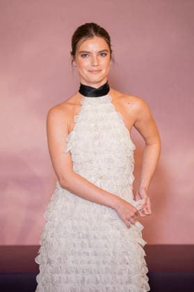 Bridgerton Season 4 Paris World Premiere - Paris Florence Hunt attends the Bridgerton Season 4 Paris World Premiere at Palais Brongniart on January 14, 2026 in Paris, France. by Eliot Blondet ABACAPRESS.COM Paris France France  Copyright: xBlondetxEliot ABACAx