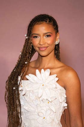 Bridgerton Season 4 Paris World Premiere - Paris Flora Coquerel attends the Bridgerton Season 4 Paris World Premiere at Palais Brongniart on January 14, 2026 in Paris, France. by Eliot Blondet ABACAPRESS.COM Paris France France  Copyright: xBlondetxEliot ABACAx