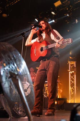 Carlos Ares Performs INVERFEST The singer Carlos Ares performs during her performance festival INVERFEST at the Circo Price on January 14, 2026, in Madrid, Spain Madrid Spain Copyright: xAtilanoxGarciax xSOPAxImagesx photos02216
