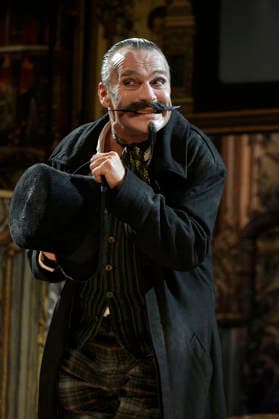 Pierre Besson at the photo rehearsal for the play Sauerkohl und Missetaten at the Komödie am Kurfürstendamm in the Ernst Reuter Saal Berlin, 14 01 2026 Foto:xM.xBehrensx xFuturexImagex missetaten_6115