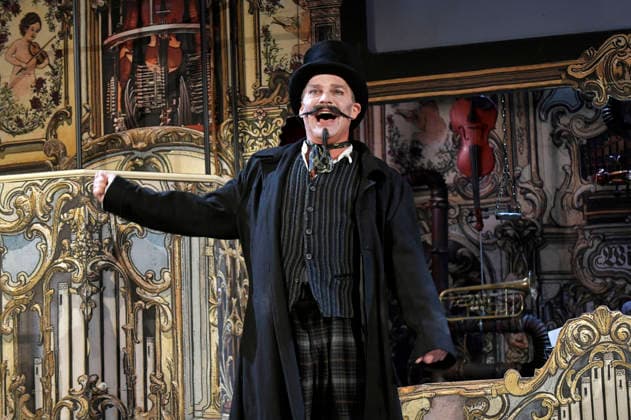Pierre Besson at the photo rehearsal for the play Sauerkohl und Missetaten at the Komödie am Kurfürstendamm in the Ernst Reuter Saal Berlin, 14 01 2026 Foto:xM.xBehrensx xFuturexImagex missetaten_6122