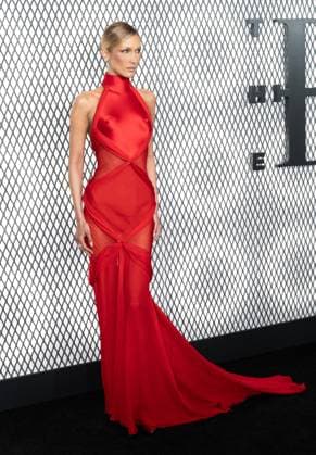 January 14, 2026, Bronx, New York, USA: Bella Hadid wearing dress by Schiaparelli attends premiere of FX s series The Beauty at Museum of Modern Art in New York, NY on January 14, 2026 Bronx USA - ZUMAr339 20260114_znp_r339_013 Copyright: xLevxRadinx