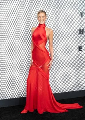 January 14, 2026, Bronx, New York, USA: Bella Hadid wearing dress by Schiaparelli attends premiere of FX s series The Beauty at Museum of Modern Art in New York, NY on January 14, 2026 Bronx USA - ZUMAr339 20260114_znp_r339_026 Copyright: xLevxRadinx