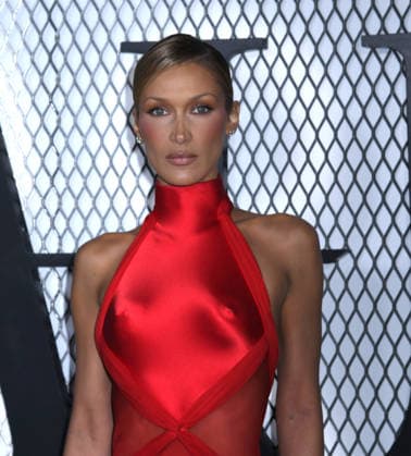 January 14, 2026, New York, Ny, United States: Bella Hadid attends FX s The Beauty Red Carpet Premiere. Held at MoMA The Museum of Modern Art in New York. Zuma Press January 14, 2026. New York United States - ZUMAp281 20260114_zea_p281_015 Copyright: xPhotoxImagexPressx