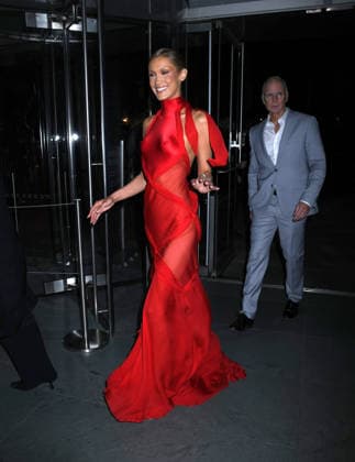 January 14, 2026, New York, Ny, United States: Bella Hadid attends FX s The Beauty Red Carpet Premiere. Held at MoMA The Museum of Modern Art in New York. Zuma Press January 14, 2026. New York United States - ZUMAp281 20260114_zea_p281_047 Copyright: xPhotoxImagexPressx
