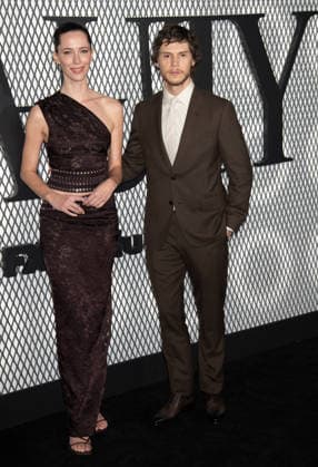 Arrivals for the New York series premiere of FX s The Beauty Featuring: Rebecca Hall, Evan Peters Where: New York, New York, United States When: 14 Jan 2026 Credit: Janet Mayer INSTARimages.com EDITORIAL USE ONLY. NOT FOR USE BY NEWSPAPERS BASED IN THE UK. Copyright: xx instar55383422