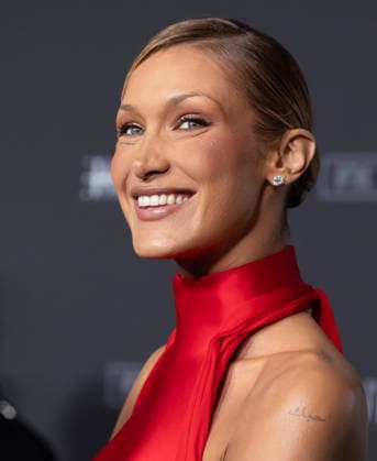 Arrivals for the New York series premiere of FX s The Beauty Featuring: Bella Hadid Where: New York, New York, United States When: 14 Jan 2026 Credit: Janet Mayer INSTARimages.com EDITORIAL USE ONLY. NOT FOR USE BY NEWSPAPERS BASED IN THE UK. Copyright: xx instar55383457