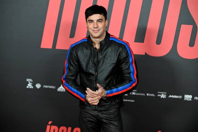 Photocall of the movie Ídolos in Madrid Actor Óscar Casas presents the movie Ídolos at the VP Hotel in Madrid, January 15, 2026, in Madrid Spain Ídolos is set in the fascinating world of the MotoGP™ World Championship and explores the human relationship between a father and his son IDOLOS CINEMA PHOTOCALL MOVIE ANA MENA ÓSCAR CASAS ROMANCE COUPLE JANUARY 15, 2026 José Madrid Madrid Madrid Espana  Copyright: xJosÃ xOlivax 7220530