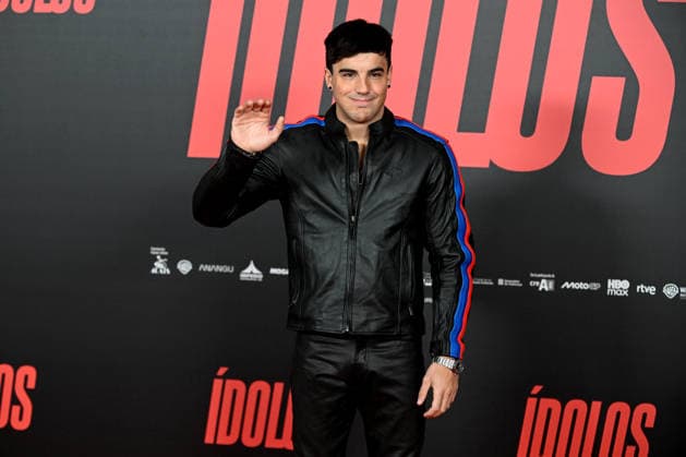 Photocall of the movie Ídolos in Madrid Actor Óscar Casas presents the movie Ídolos at the VP Hotel in Madrid, January 15, 2026, in Madrid Spain Ídolos is set in the fascinating world of the MotoGP™ World Championship and explores the human relationship between a father and his son IDOLOS CINEMA PHOTOCALL MOVIE ANA MENA ÓSCAR CASAS ROMANCE COUPLE JANUARY 15, 2026 José Madrid Madrid Madrid Espana  Copyright: xJosÃ xOlivax 7220533