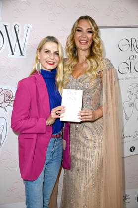 Tanja Bülter and Victoria Jancke at the launch of the book Grow Glow by Victoria Jancke at The Visit Coffee, Roastery Eatery Kudamm Berlin, 14 01 2026 Foto:xN.xKubelkax xFuturexImagex grow_6116